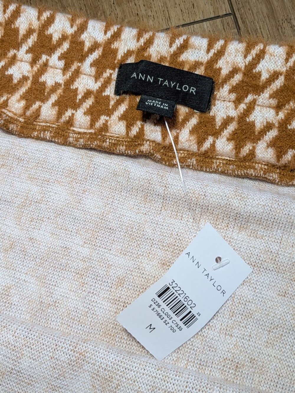 NWT Ann Taylor Women's Camel White Midi Pencil Skirt Houndstooth Stretch Size M - Picture 3 of 7